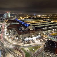 Ansicht Leipziger Hauptbahnhof bei Nacht